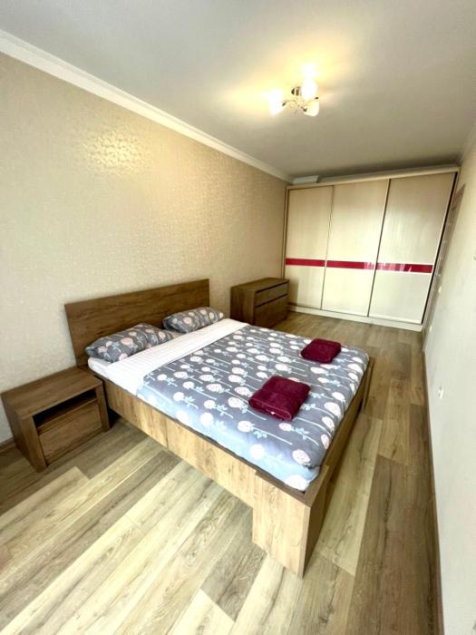 Chornovola Apartment Липинського 28