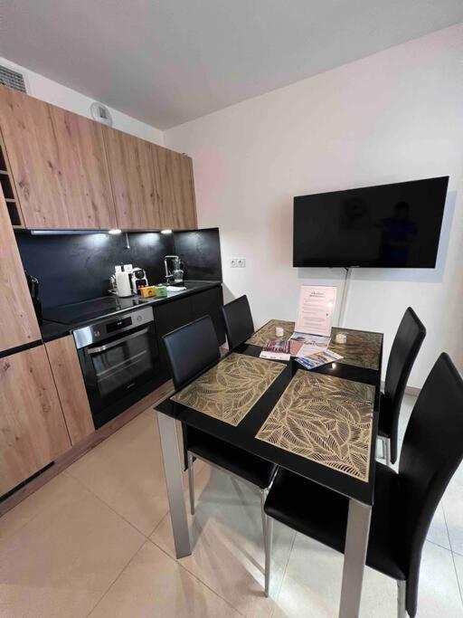 Le Cosy Corner : Apt 2 pers de standing + Terrasse