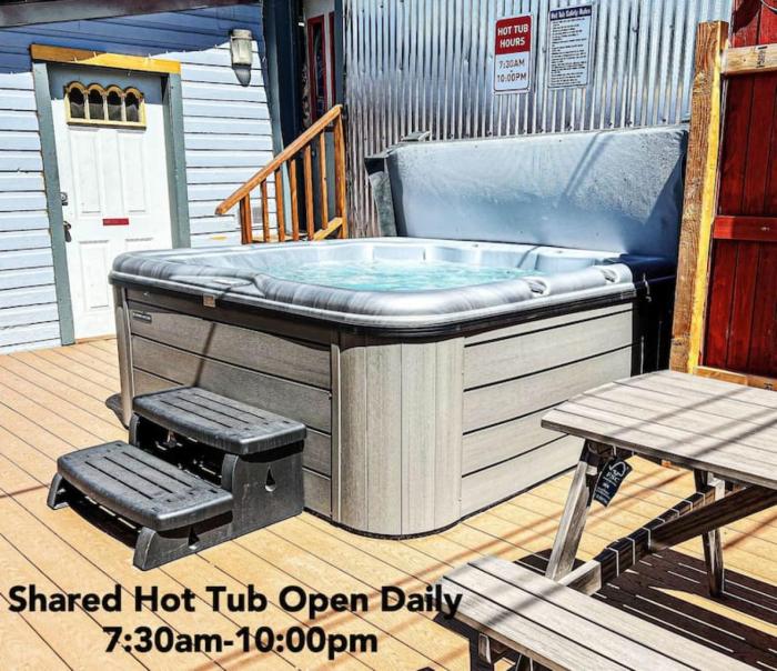 Dog Friendly Private Cabin w Hot Tub Leadville-A