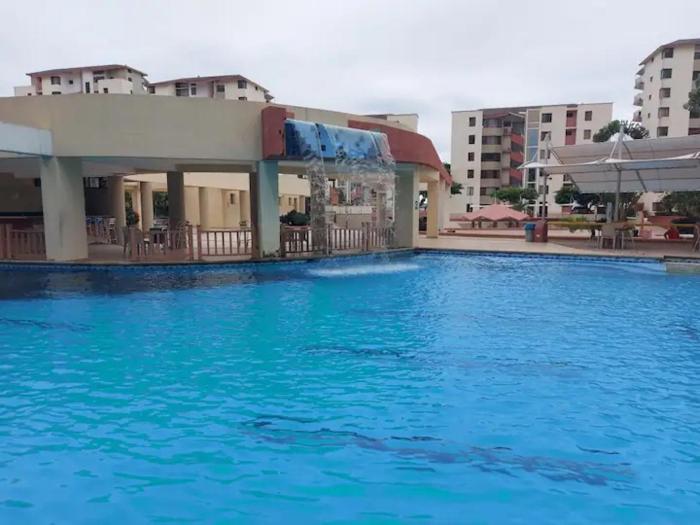 Departamento 4 habitaciones 8 personas vista al mar 2do piso en Playa Almendro, Tonsupa