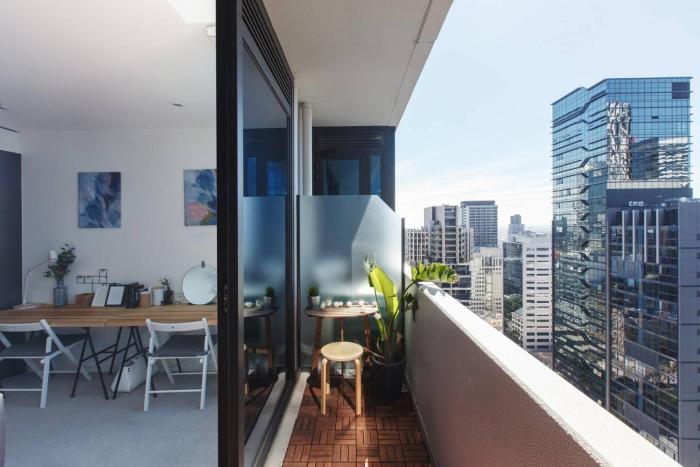 Dazzling Views from Contemporary High-Rise Living
