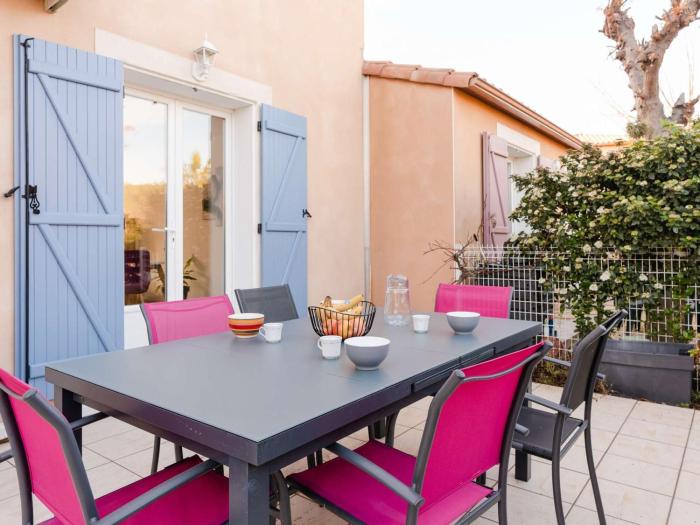 Pavillon climatisé 6 pers proche plage avec terrasses, wifi, parking privé, et tout confort à Narbonne-Plage - FR-1-409-209
