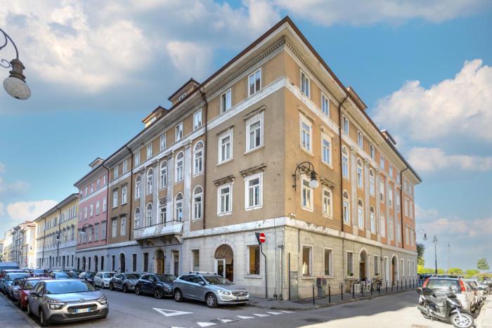 Il Golfo - Elegante appartamento zona Rive