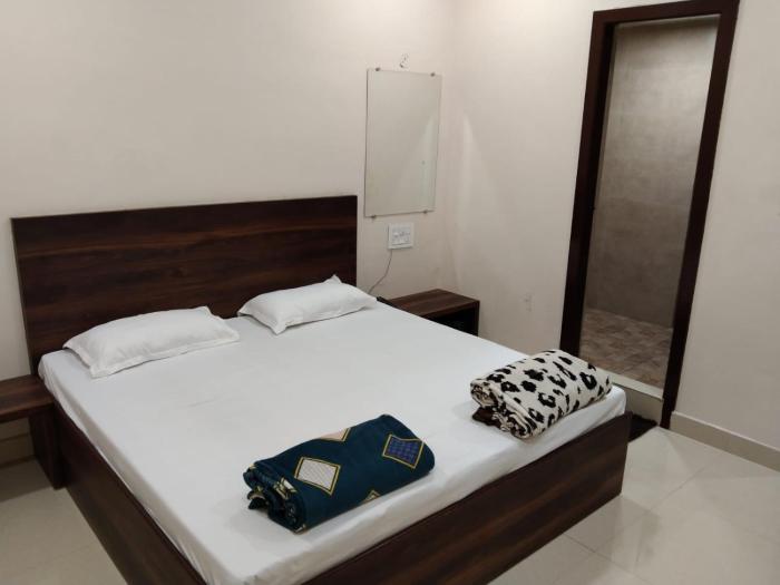 Hotel Bindra Paradise 800 Meter From Golden Temple
