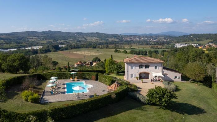 VILLA IL MAGNIFICO 10, Emma Villas