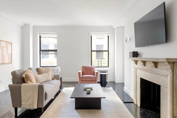 Midtown 2br w roofdeck doorman nr Central Park NYC-1247