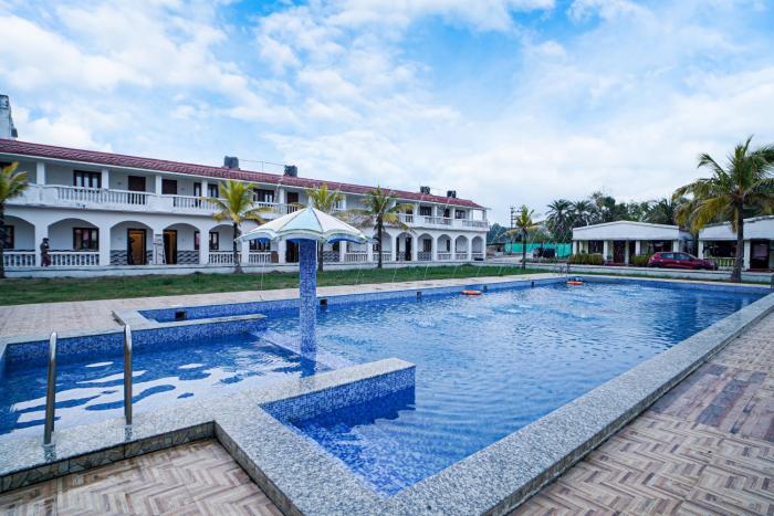 Silver Sand Eco Resort !! Beachfront !!