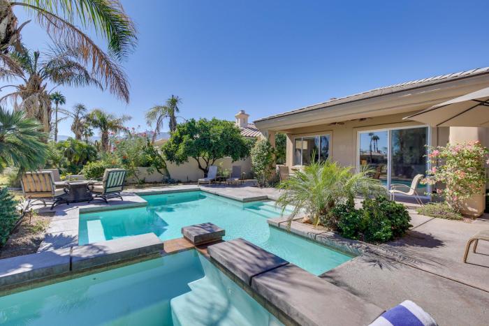La Quinta Home on Golf Course with Pool and Hot Tub