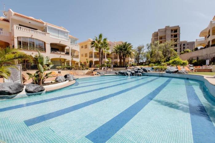 Book Inn Golf Park Sunny Cozy Apartment near the Ocean with large double terraces, fiber WIFI, 3 pools, bbq Tenerife South
