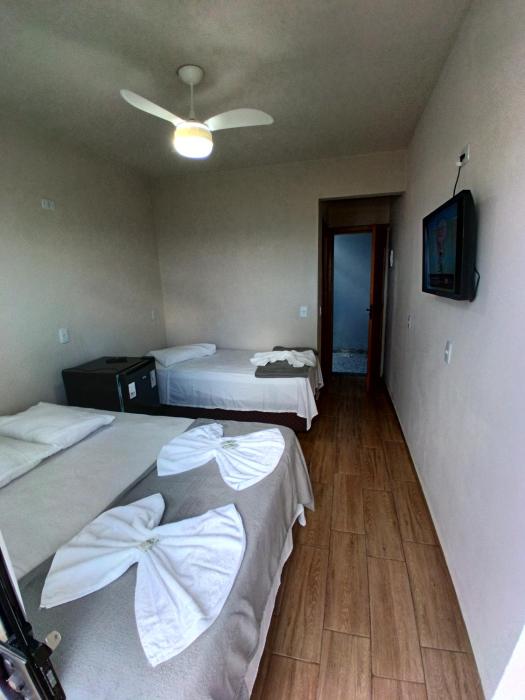 Suíte 03 com Varanda - Avenida Hospedagem