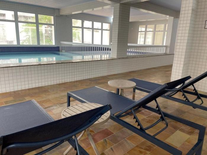 Apartamentos a 100m Praia das Toninhas PISCINA AQUECIDA