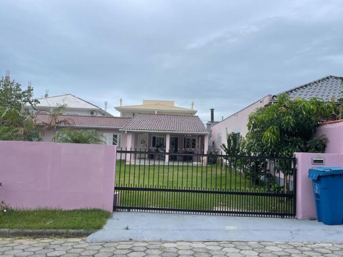Casa com Piscina