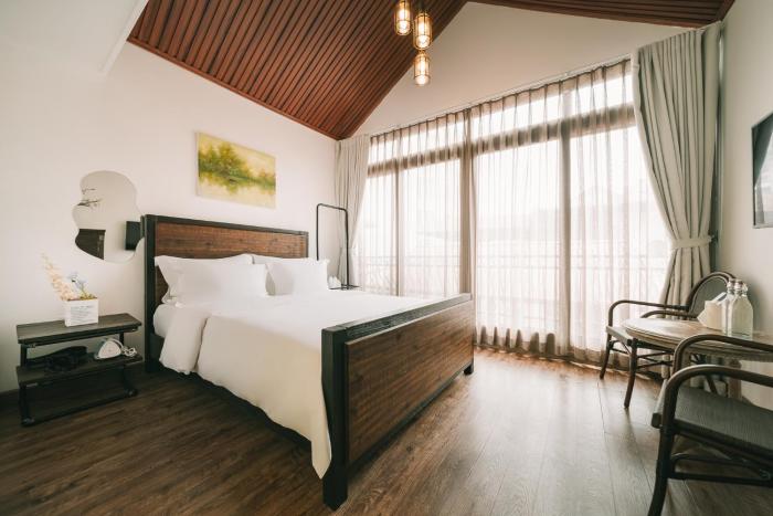 Su Casa Hanoi Railway Side