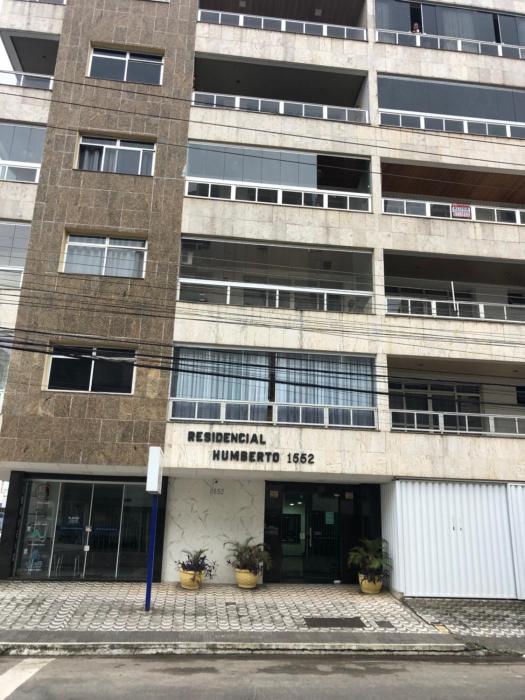 Alto padrão - Apartamento de 3 Quartos na badalada Praia do Morro a poucos passos da Areia - Elevador -Wi-Fi