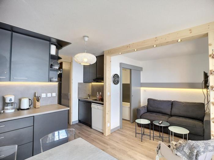 Sublime 2P 5 pers rénové, ski aux pieds, wifi - FR-1-178-2