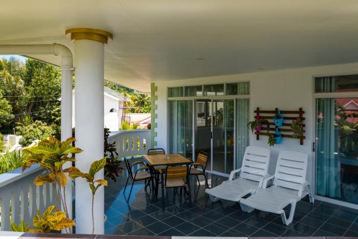 340 Degrees Mountain View Apartments