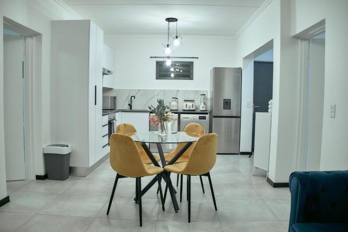 Medon Luxury Suites with power back up Bryanston Sandton