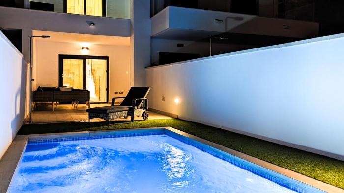 PANORAMIC personal pool home