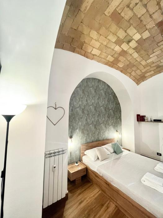 NEW Look8 Vatican Home