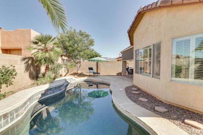 Mtn Views: Family-Friendly Gold Canyon Getaway!