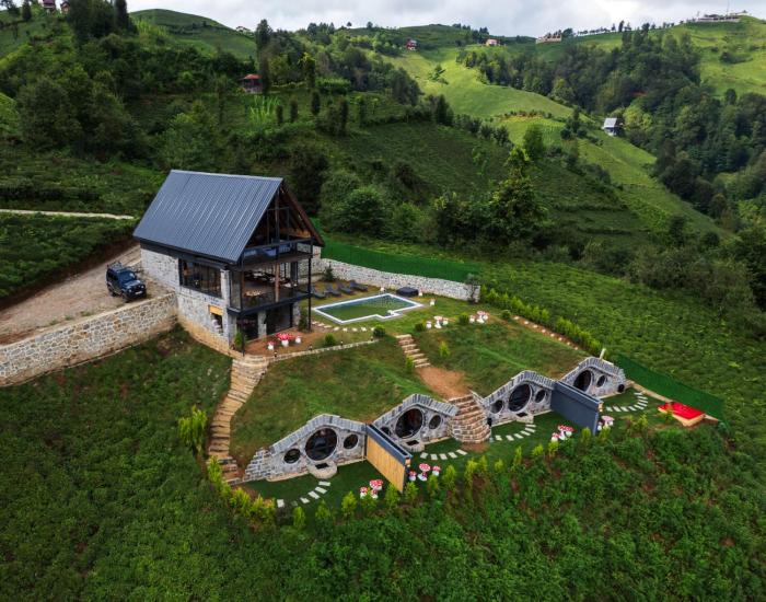Hobbit Chalet