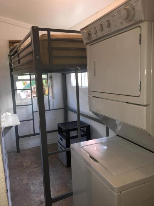 Urban Oasis with Private Laundry: Steps from DTLA