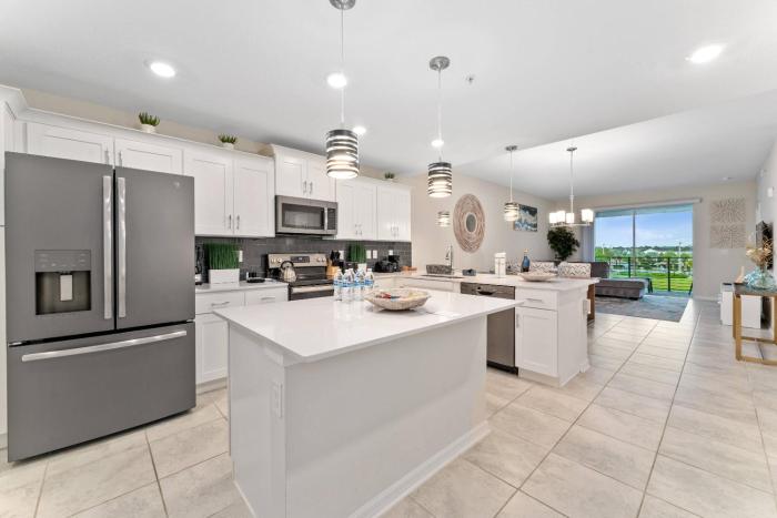 Apartment with lake view at Storey Lake Resort