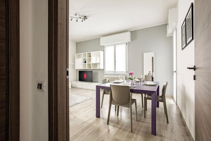 Large Modern Apartment - Como & Bellagio nearby - With parking & balcony