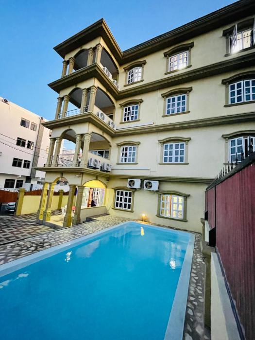 RS VILLA private bungalow with pool,yard,WiFi and 100mts to the beach