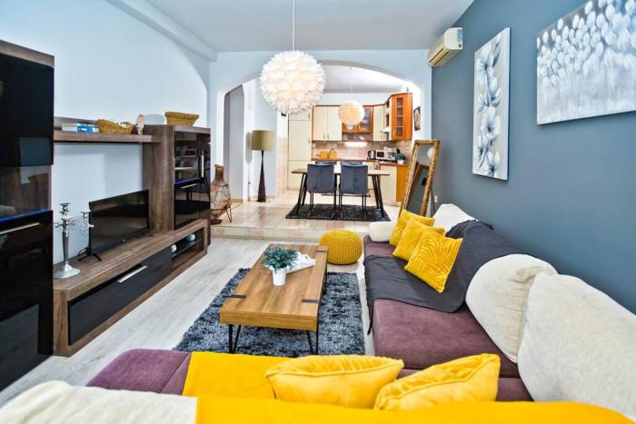 Apartman Tino with two sunny terace