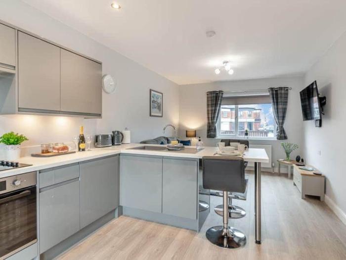 Madelines View -a smart and modern 1 bed property with the bonus of a large driveway parking area