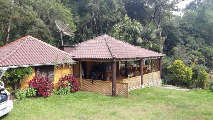 Casa Rural Na Serra, próxima de Cachoeiras e verde