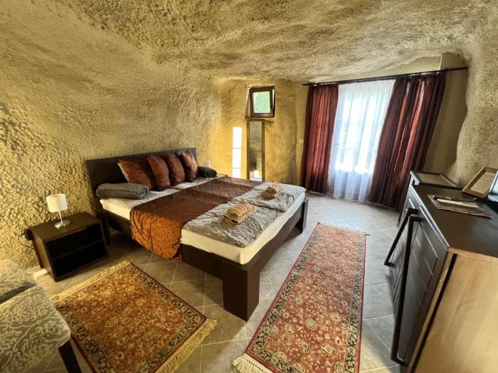 Sirocave Barlang szobák