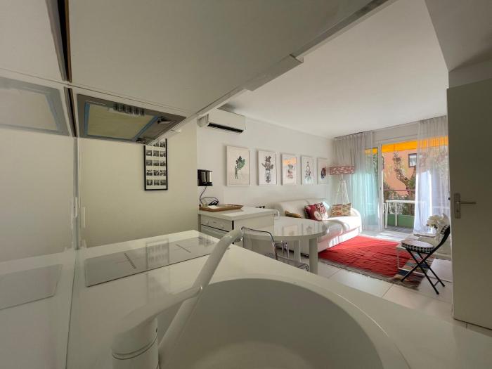 Renovated Cannes Centre Banane balcon