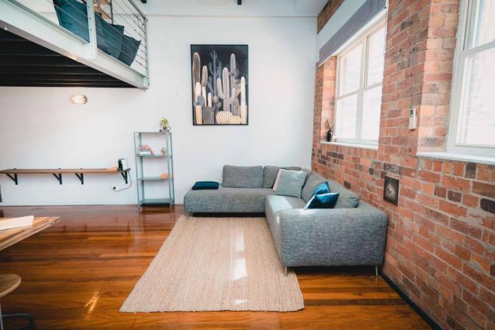 Trendy Industrial-Style Loft in Fortitude Valley