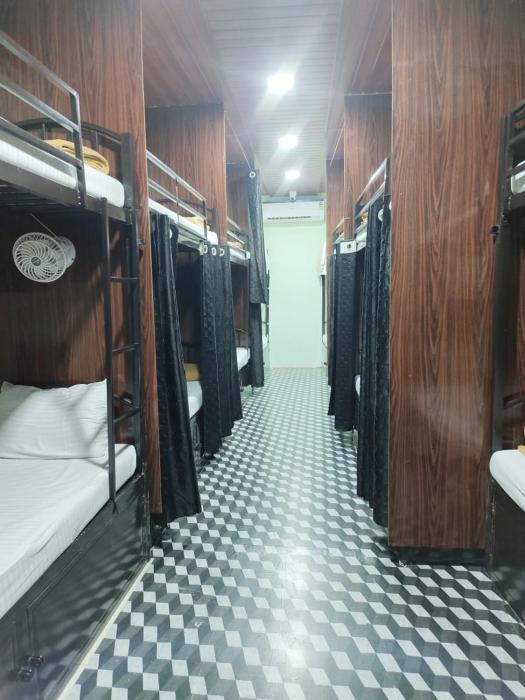 Vakola Dormitory AC Beds