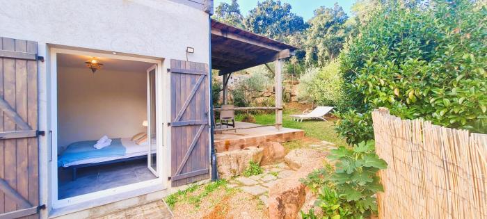 Appt Bruscaghju 6 pers 10 min rivière à pieds xx 15 min plage en voiture