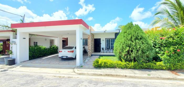 Pine Tree Entire House 2B Gated Com