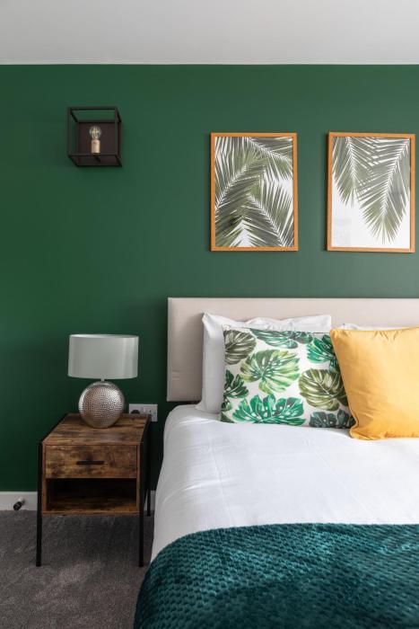 2Bedroom 2Bathroom Large Modern Apartment with Balcony at Kings Cross