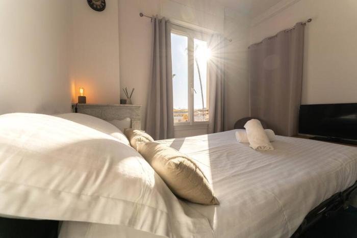 NICE CENTRE-VILLE STUDIO 2 en étage