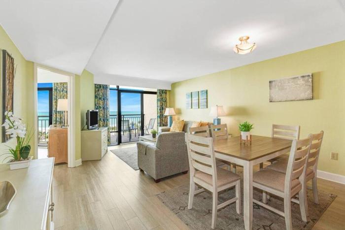 WINTER RATES! Breathtaking Oceanfront Suite Grand Cayman 451