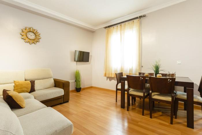 Apartamento con patio en Cádiz centro