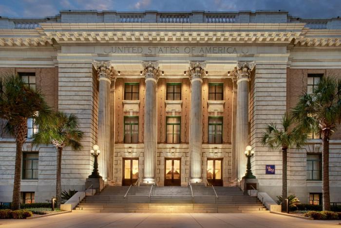 Le Meridien Tampa, The Courthouse