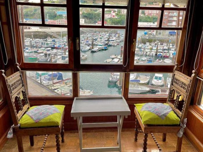 Utsa Eski -Piso con encanto en 1ª linea de puerto.