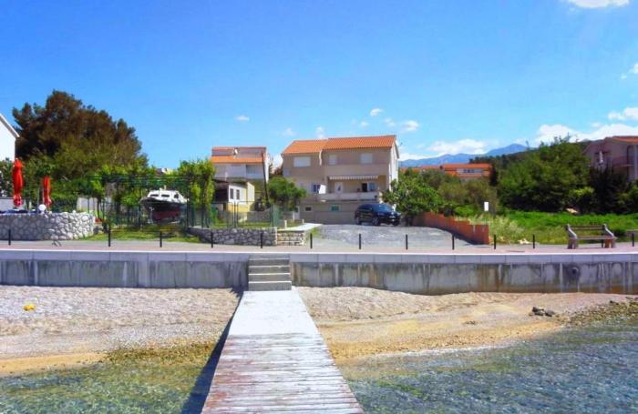 Apartments by the sea Barbat, Rab - 21957