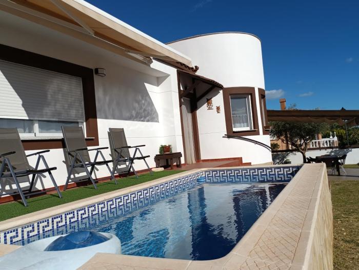 CASA con PISCINA PARA 6 PERSONAS