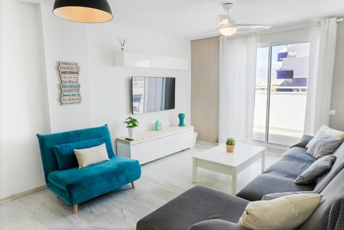 Bonito apartamento ideal para familias con piscina en Roquetas
