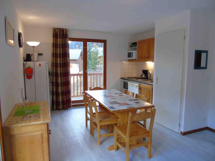 Appartement cosy à Valfréjus, 200m des pistes, balcon ouest, 6 pers, cuisine équipée, draps inclus - FR-1-561-23