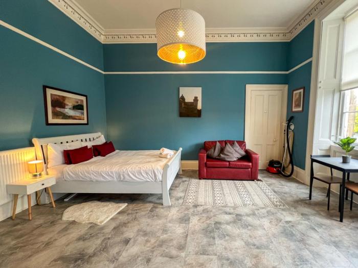 Cozy Studio Apartment of Glasgows West End