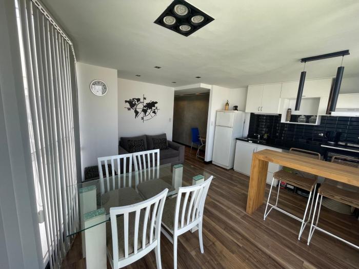 Departamento con PILETA y gran balcón terraza con quincho y asador propio